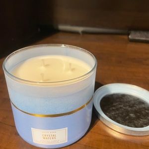 Bath and body works 3 wick candle